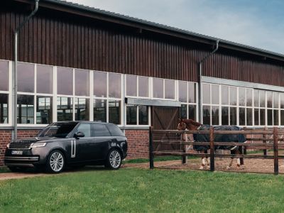 Range Rover im Zeichen des Pferdesports
