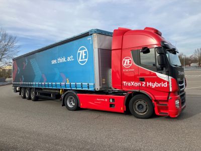 ZF stellt Flottenbetreibern Lkw-Hybridgetriebe vor 
