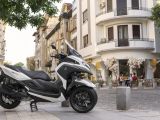 Yamaha rüstet den Tricity 300 mit einem Airbag aus - Bild 16