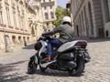 Yamaha rüstet den Tricity 300 mit einem Airbag aus - Bild 24