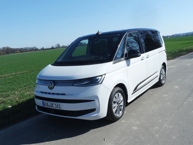 Parallele Lebenslinien: Wie sieben Jahrzehnte Autos und Menschen verändern - Bild 1