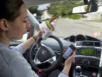 Bedienkonzepte im Auto: Was beim Fahren ablenkt