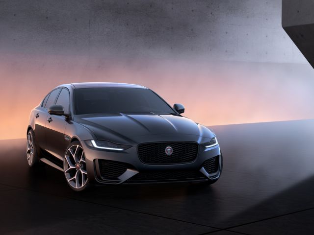Jaguar bringt den XE und XF als 300 Sport  - Bild 1