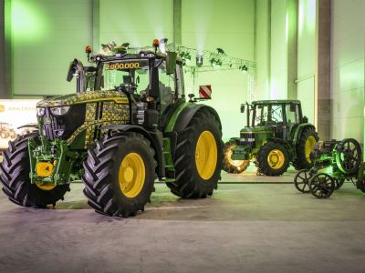 Zwei Millionen John Deere aus Mannheim