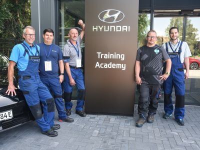 Zwei deutsche Techniker treten in Südkorea an