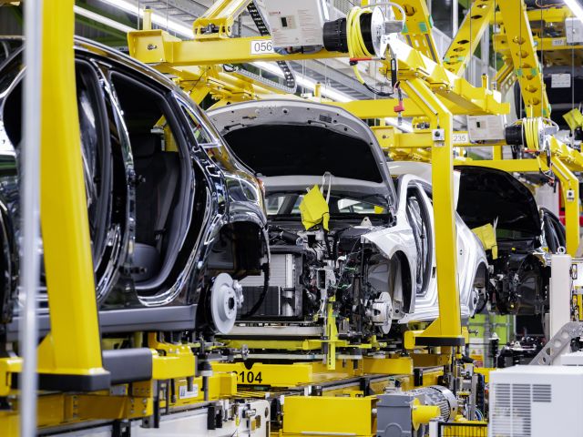 Schnell, effizient, digital – wie deutsche Autowerke den Wettbewerb mit China aufnehmen - Bild 1