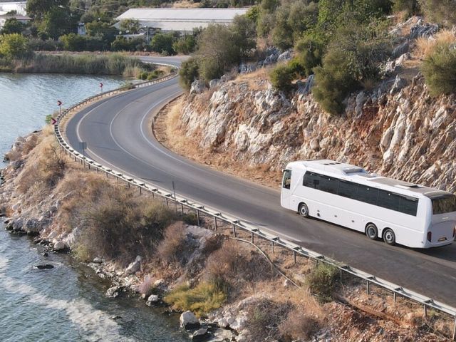 MAN zeigt ersten vollelektrischen Reisebus - Bild 1