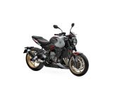 Triumph reicht die Trident 800 nach - Bild 16
