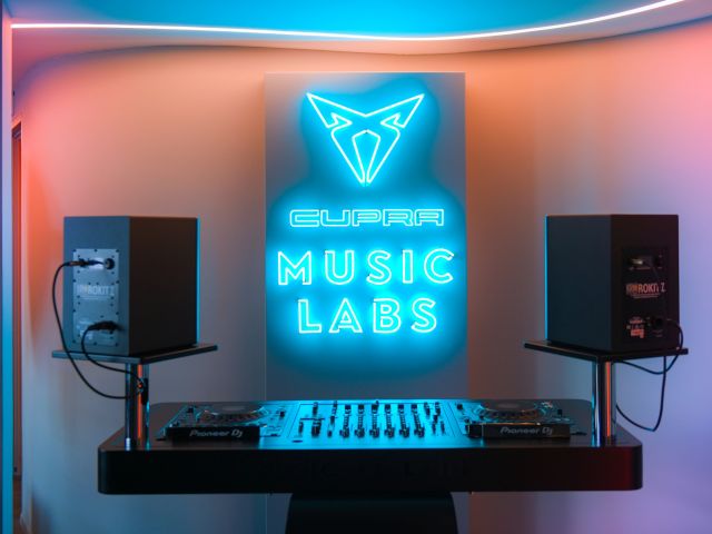 Cupra richtet Musikstudio ein und präsentiert das Tauschkonzert - Bild 1