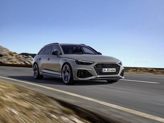Neue Competition-Pakete für Audi RS 4 Avant und RS 5 - Bild 1
