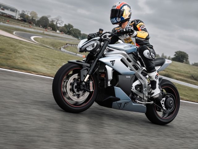 Prototyp der Triumph TE-1 schließt Testfahrten ab - Bild 1