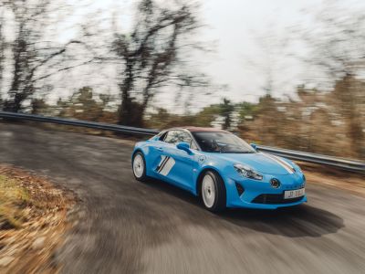 Alpine erninnert mit Sondermodell an Sieg