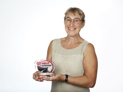 Paketfahrerin findet Schwerverletzten nach zwei Tagen