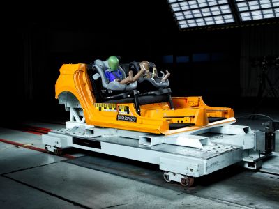 Zwei Kindersitze fallen beim ADAC durch