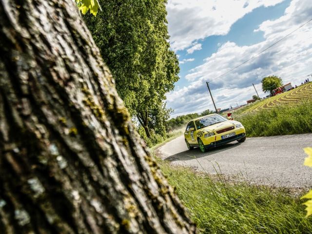 AvD-Niederbayern-Rallye mit 80 Fahrzeugen - Bild 1