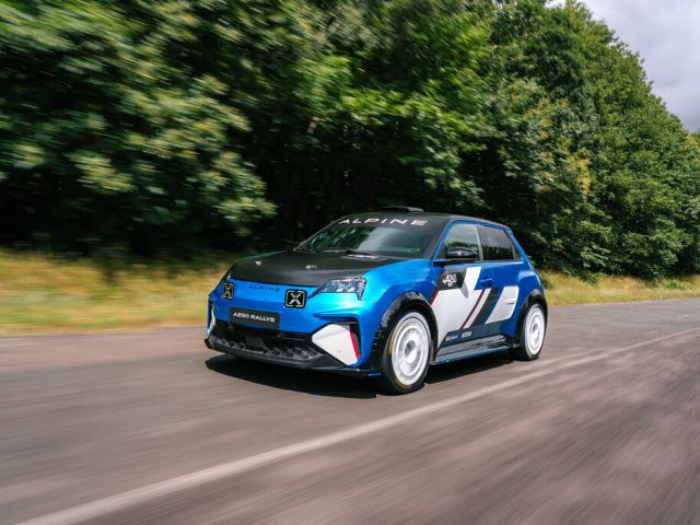 Alpine kehrt auf die Rallyepiste zurück - Bild 1