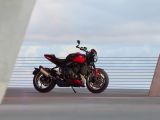 Triumph reicht die Trident 800 nach - Bild 10