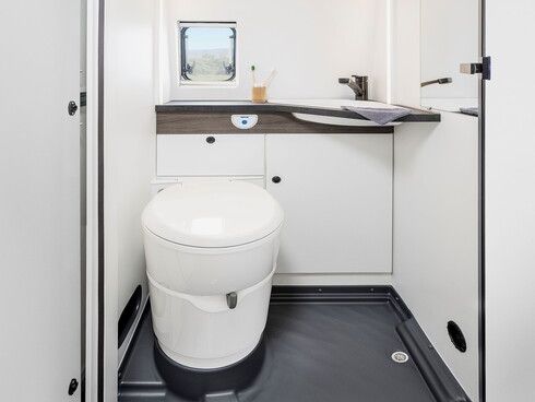 Caravan-Salon 2026: Vantourer zeigt das Variobad 2.0 - Bild 1