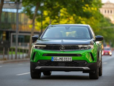 Opel-Händler haben mehr als 2000 Elektroautos vorrätig