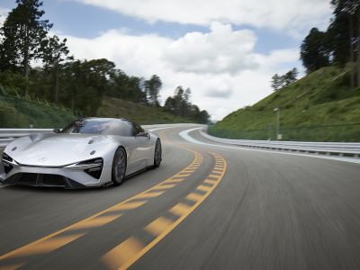 Lexus-Elektro-Sportwagen mit über 700 Kilometer Reichweite