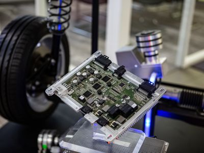 Schaeffler übernimmt Paravan ganz