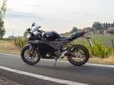 Yamaha kleidet die R 125 neu ein - Bild 4