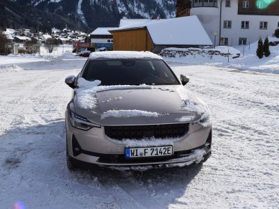 Unterwegs mit dem Polestar 2: Elektrisch ins höchstgelegene Dorf