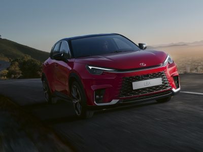 Lexus startet Vorverkauf für den LBX