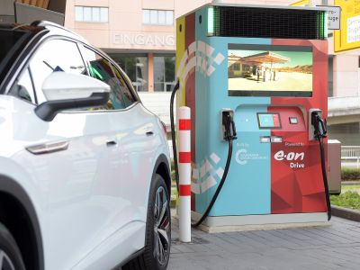 Ladestrom aus dem Drive Booster entlastet die Netze