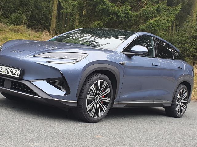 KOMPAKT BYD Sealion 7: Mit Highspeed und Haifischnase - Bild 1