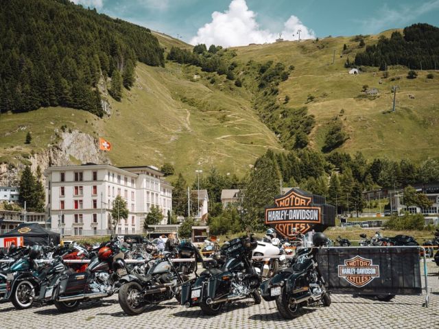 „Andermatt Freedom Ride“ zieht Biker in die Berge - Bild 1