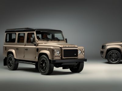 Der Classic Defender V8 kann im Octa-Dress bestellt werden