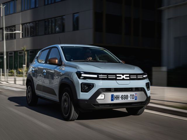 Dacia mit neuen Antrieben und mehr Spring - Bild 1