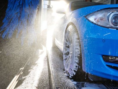 Ratgeber: Frühjahrsputz beim Auto 