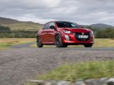 Fahrbericht Peugeot e-208 GTi: Kurvenkünstler mit Bedienhürden - Bild 6