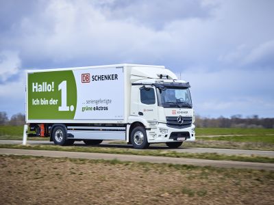 Erster Mercedes-Benz e-Actros in Kundenhand