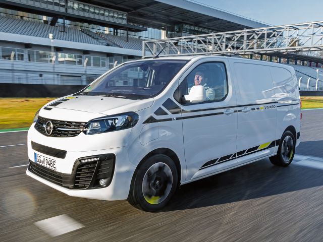 Foliensets peppen Opel Vivaro und Zafira-e auf - Bild 1