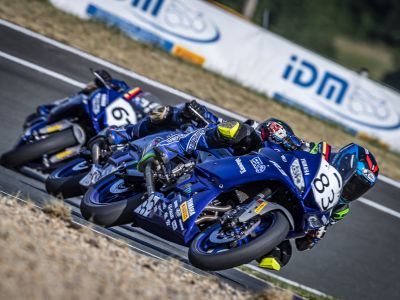 Zwei Yamaha-Cups im Rahmen der IDM