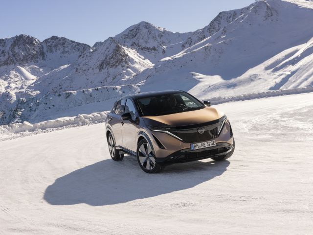 Vorstellung Nissan Ariya e-4orce: Lautmalerisch über Eis und Schnee - Bild 1