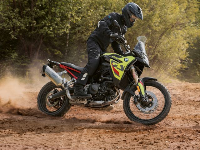Die BMW F 850 GS mausert sich zur F 900 GS - Bild 1