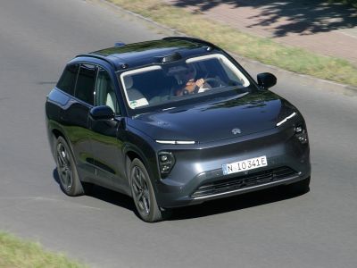 Der Nio EL 7 soll es den Platzhirschen zeigen