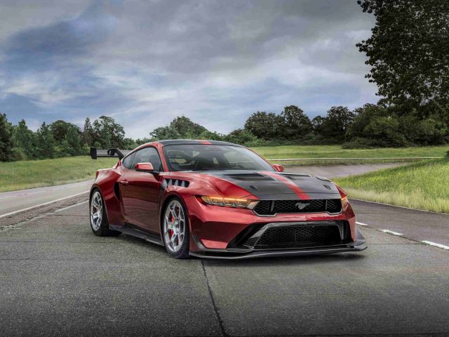 Ford Mustang GTD hat ein Fenster für die Stoßdämpfer - Bild 1