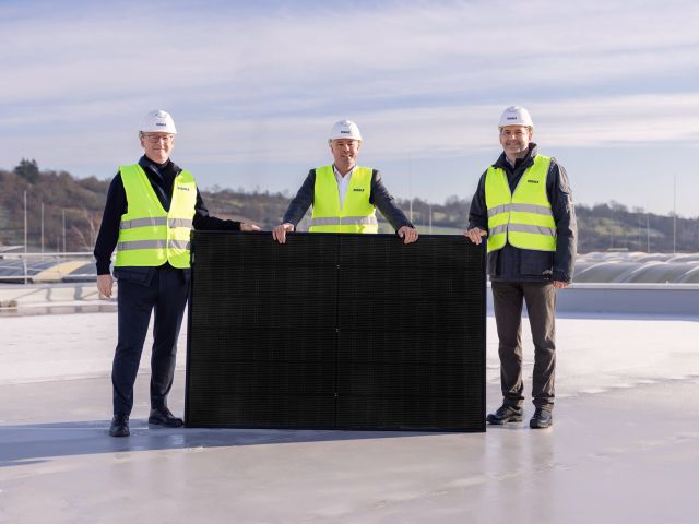 Mahle errichtet die größte PVT-Anlage Deutschlands - Bild 1