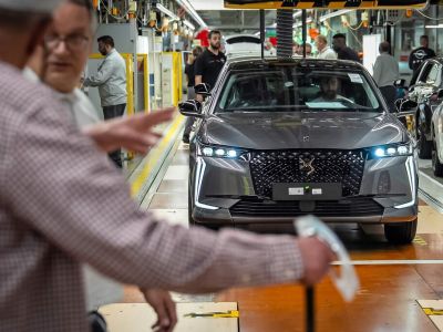 Stellantis schreibt Verluste