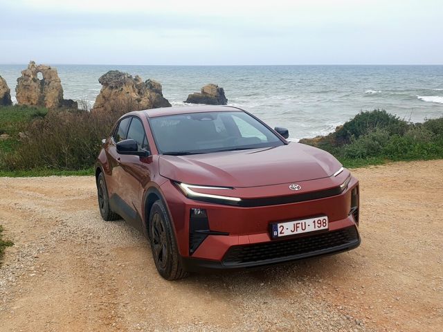Fahrbericht Toyota C-HR : Mehr als nur ein Plus - Bild 1