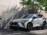 Lexus NX mit mehr Elektro-Reichweite und Schnellladefunktion - Bild 11