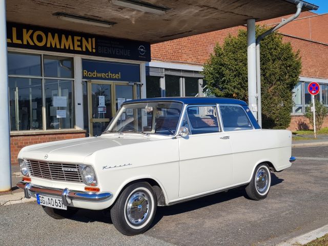 Eine Fahrt mit dem Opel Kadett A: Käfer-Rivale und Weltenbürger - Bild 1