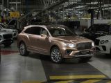Bentley beginnt mit der Produktion des Bentayga EWB - Bild 2