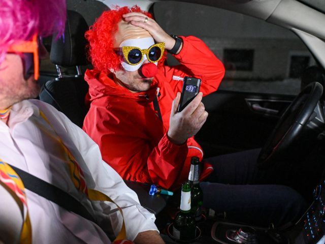 Ratgeber: Bei Alkohol Hände weg vom Steuer - Bild 1