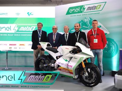 Die Moto-E-WM ist startbereit